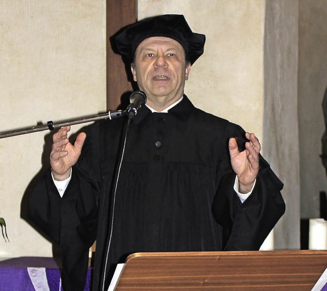 Kirchenkabarettist Wolfgang Bayer in Hgelheim   | Foto: Erik Stahlhacke