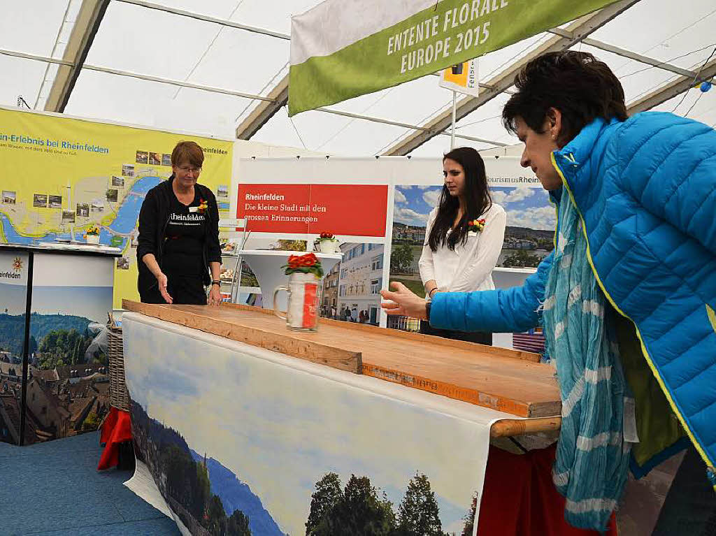 Impressionen vom Auftritt der Gemeinden Rheinfelden, Rheinfelden/Schweiz und Grenzach-Wyhlen an der Regio-Messe