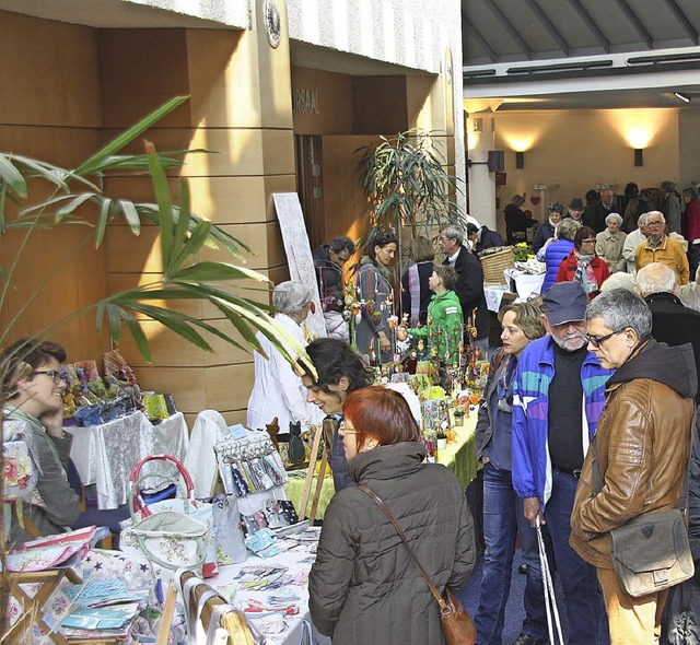 <Text>Zahlreiche Besucher flanierten ...er  bei seiner Arbeit zusehen.</Text>   | Foto: Hans Jrgen Kugler