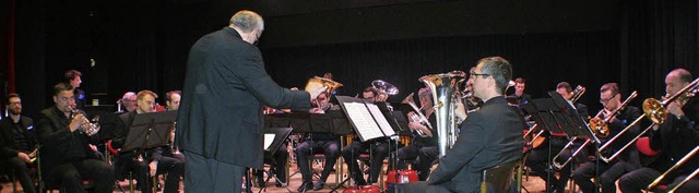 Die Brass Band Hessen bot ein buntes P...us Film- Klassik und aktueller Musik.   | Foto: Hans-Jochen Kpper