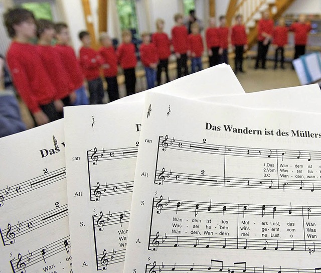 Singen im Chor &#8211; ein Auslaufmodell, egal in welcher Altersgruppe?   | Foto: dpa