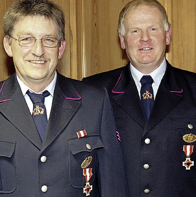 Die Langenordnacher Robert Zapf (links...nzeichen des Landes Baden-Wrttemberg.  | Foto: akh