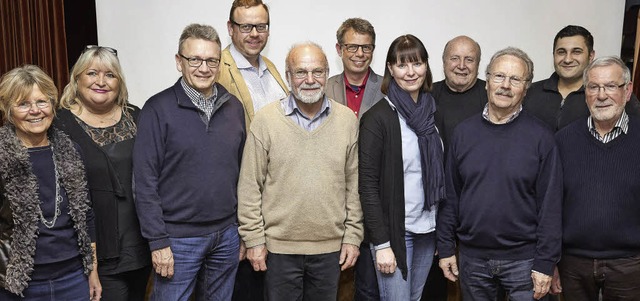Der erweiterte Vorstand der Freien Wh...nde Angi Morstadt (Zweite von links).   | Foto: Michael Bode