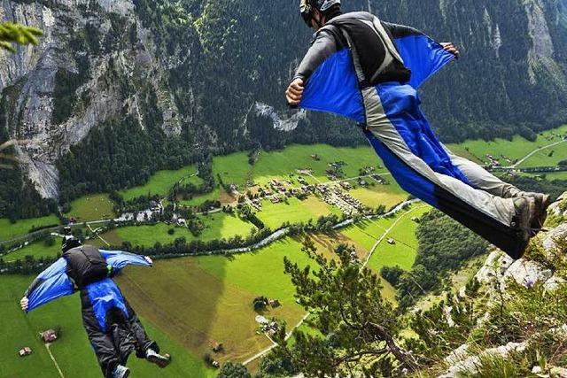 Im freien Fall: Base-Jumping im Berner Oberland