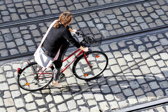 Viele Radfahrer in der Altstadt, aber zu wenige Stellpltze  | Foto: Ingo Schneider