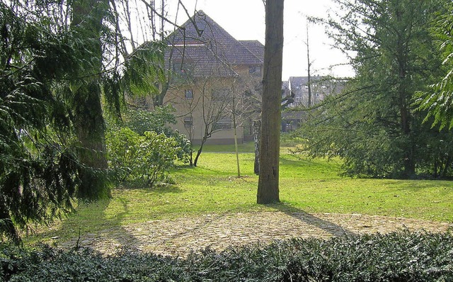 Zwischen Kinderspielplatz und Senioren...hen, so der Vorschlag der Verwaltung.   | Foto: Jahn