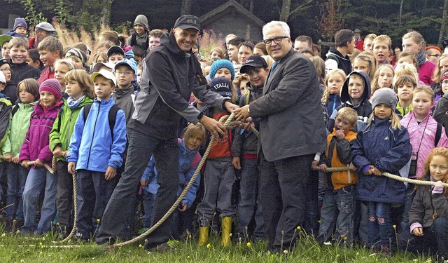 Knpfen die Bande jetzt noch enger: Ri...siegelt wurde, soll verfestigt werden.  | Foto: archivfoto: karin Steinebrunner