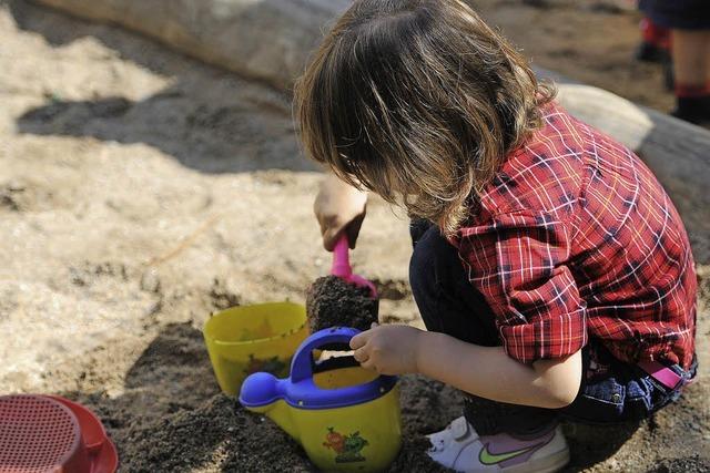 Eltern von Schulanfngern frchten Betreuungsloch im Sommer