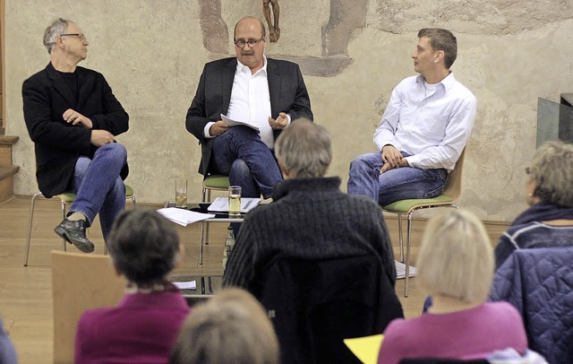 Zwei Pfarrer, ein Praktiker: BZ-Redakt...auch ber Meinungs- und Pressefreiheit  | Foto: Patrik Mller