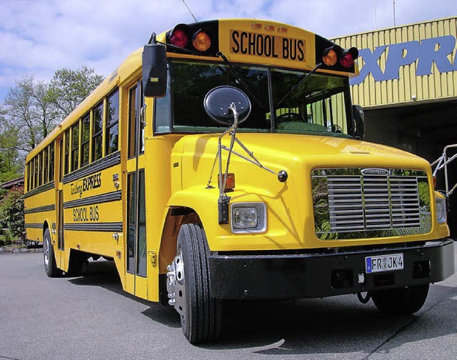 Der knallgelbe Schulbus amerikanischer...ruterfests miteinander zu verbinden.   | Foto: Fotos: Stadt Ettenheim, Adrian Hofmann (2)