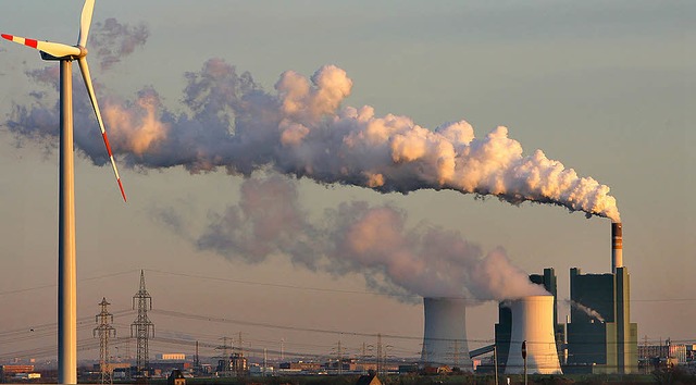 Kohlekraftwerke sollen weniger Strom erzeugen.  | Foto: dpa