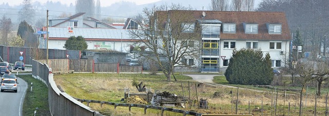 Am nrdlichen Ortseingang von Pfaffenw...oll das neue Feuerwehrhaus entstehen.   | Foto: Andrea Gallien