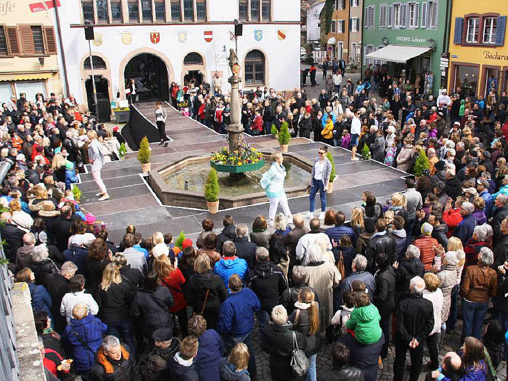 Mode fr jede Gelegenheit und fr jeden Geschmack prsentierten die Staufener Modegeschfte am verkaufsoffenen Frhjahrssonntag.