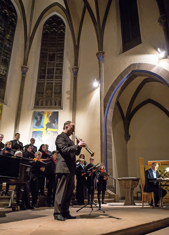 Peter Erdrich, Tenor, Leiter des Chors...s) hatte die Textauswahl vorgenommen.   | Foto: Faruk nver