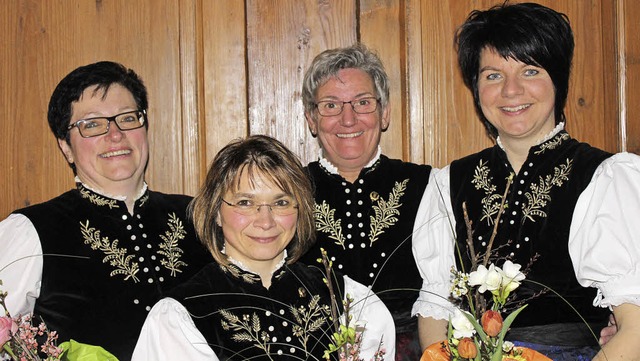 Petra Hohlfeld, Ivonne Stoll, Klaritta Wehrle und Simone Keller (geehrten)  | Foto: Dennis Wipf