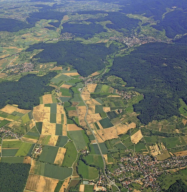 Entwicklungsachse: Das Kandertal will ... unten Wollbach, oben  rechts Kandern.  | Foto: Meyer