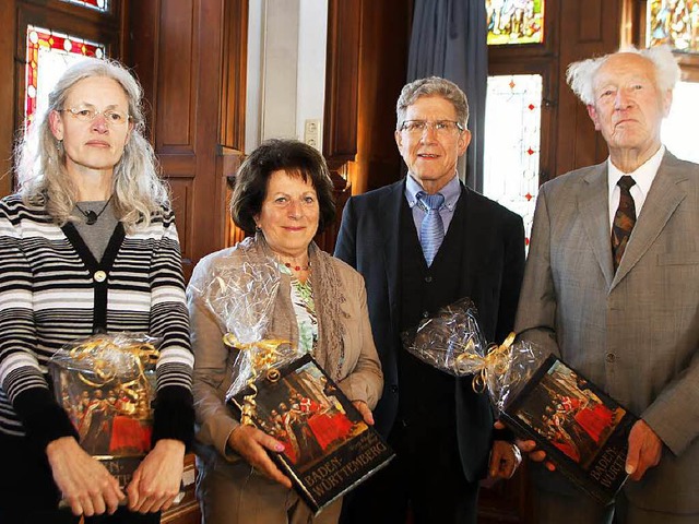 Sachkundiges Trio: OB Mller (Zweiter ... und  Hans-Ludwig Richter (von links).  | Foto: Heidi Foessel