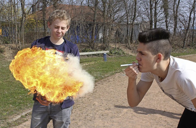 Auch Feuerspeien wurde von den Schlern gebt.   | Foto: Otmar Faller