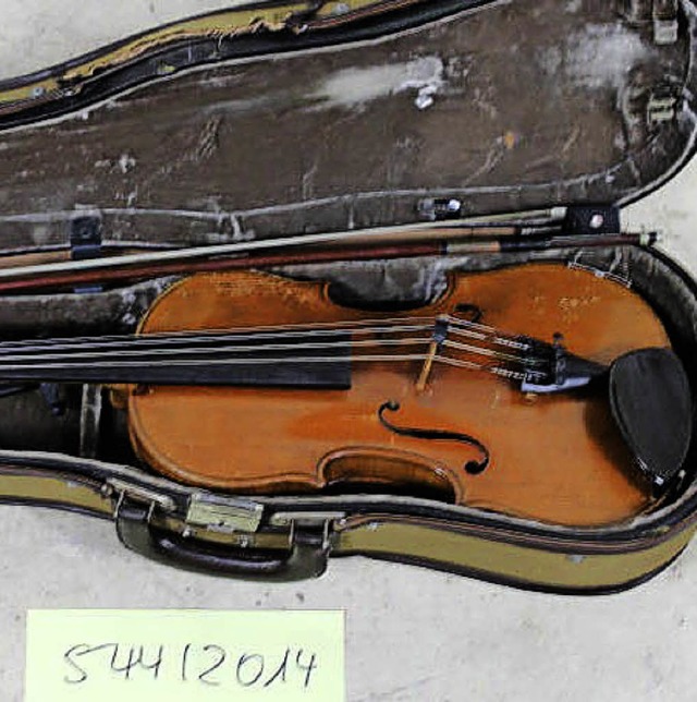 Auch eine Geige kann man wohl mal vergessen...  | Foto: zVg