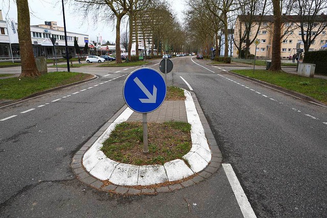 Diese berquerungshilfe soll nach Westen, Richtung Bahnhof, verlegt werden.  | Foto: Christoph Breithaupt, Christoph Breithaupt