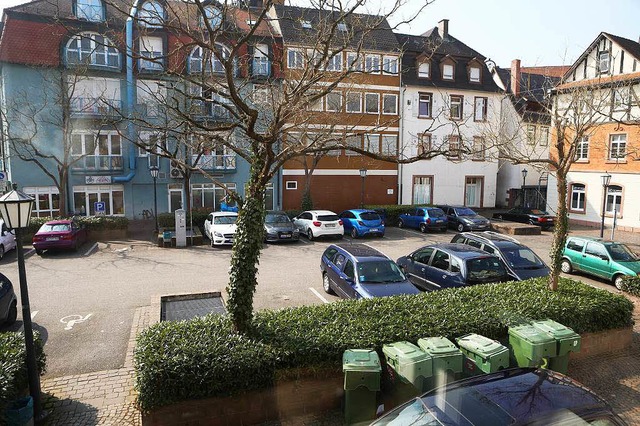 Auf dem Rossplatz gibt es 20 Stellpltze. Nur fr Anwohner  oder fr jedermann?  | Foto: Christoph Breithaupt