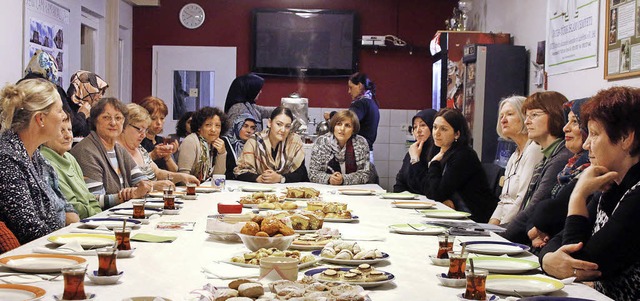 Lahrer Frauen treffen sich erstmals in...chee, weitere Treffen sind vereinbart.  | Foto: HEIDI FSSEL