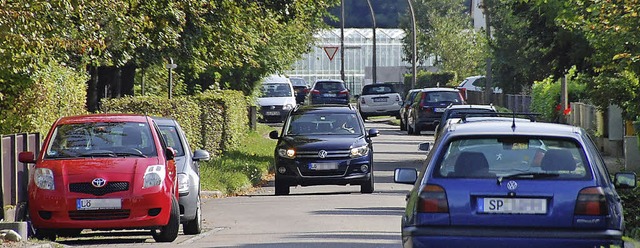 Fast jeder Parkplatz belegt: Das erleb...rbacher in letzter Zeit  immer fter.   | Foto: Frey