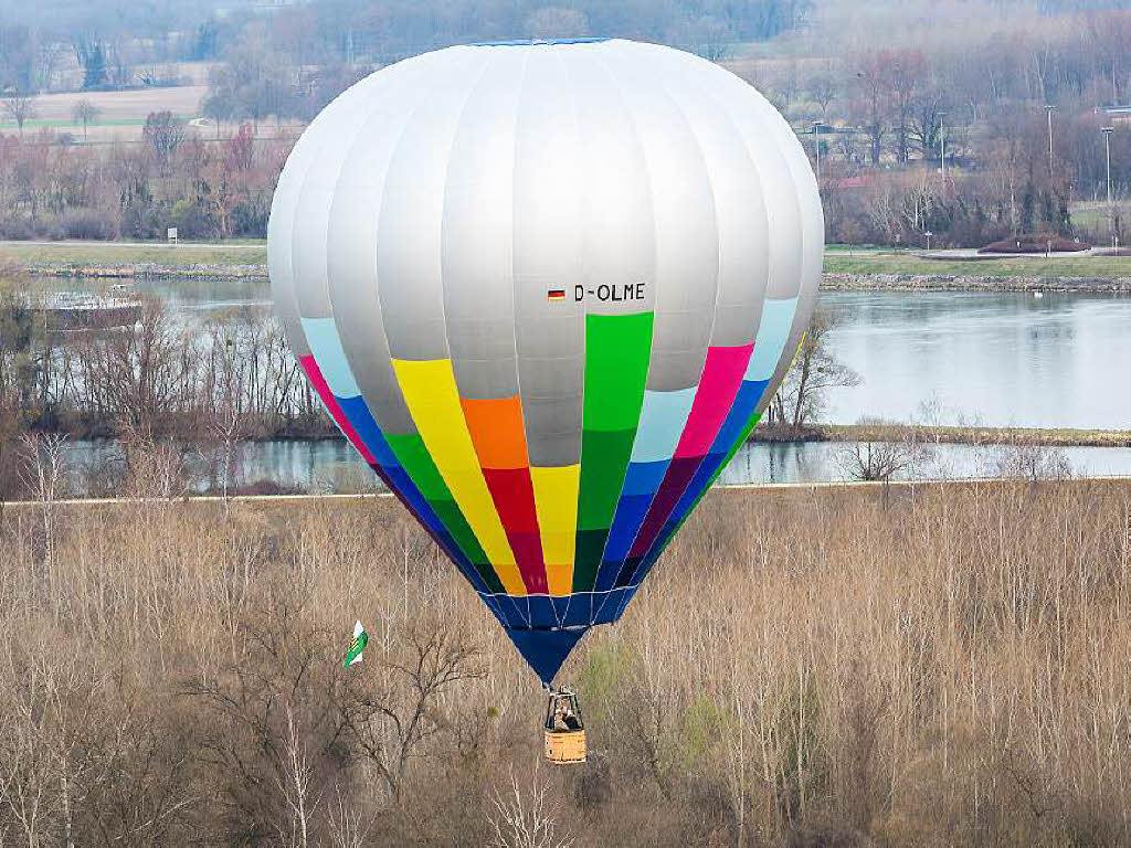 Luftbilder einer Luftfahrt am frhen Morgen