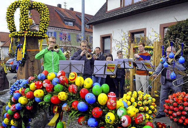 Die Blsergruppe Strokoli hat die Erffnung musikalisch begleitet.   | Foto: WOLFGANG KNSTLE