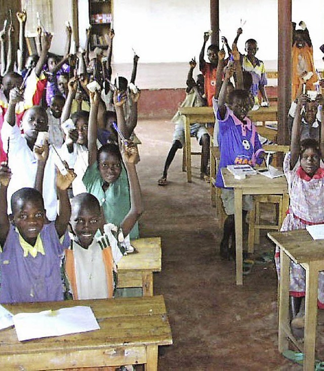 Schulkinder in Burundi   | Foto: zvg