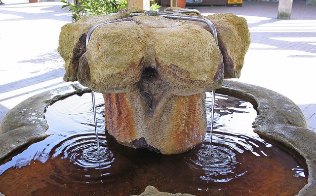 Der Quellbrunnen der Balinea Therme sprudelt schon.  | Foto: Schtz