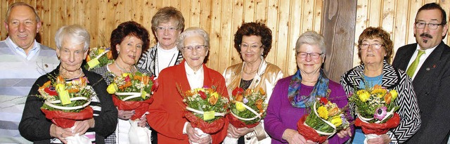 Vorsitzender Ulrich Obrist ehrte Adelh...ble und Rainer Schwble (von rechts).   | Foto: Sedlak