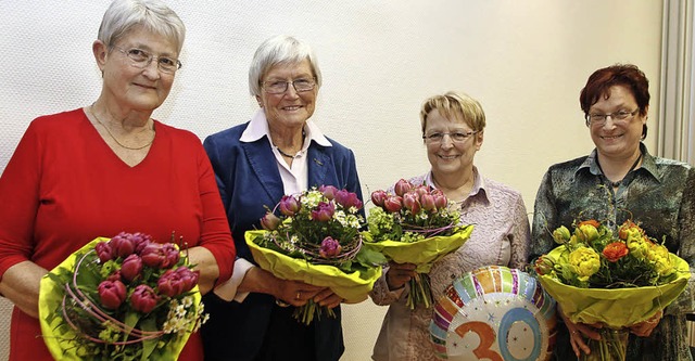 Ehrungen (von links): Erika Trunkenbol...er, Annemarie Schfer,  Renate Krieg    | Foto: Heidi Fssel