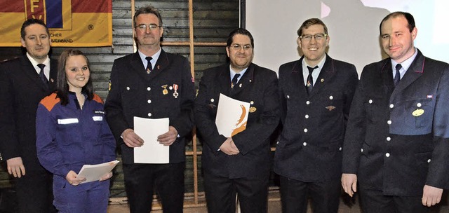 Ehrungen bei der Jugendfeuerwehr: Sven...rtin Steiner, Rene Stach (von links).   | Foto: ZVG