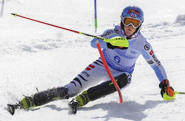 Die Stange muss weg: Maren Wiesler vom...urde deutsche Vizemeisterin im Slalom.  | Foto: Siegmund