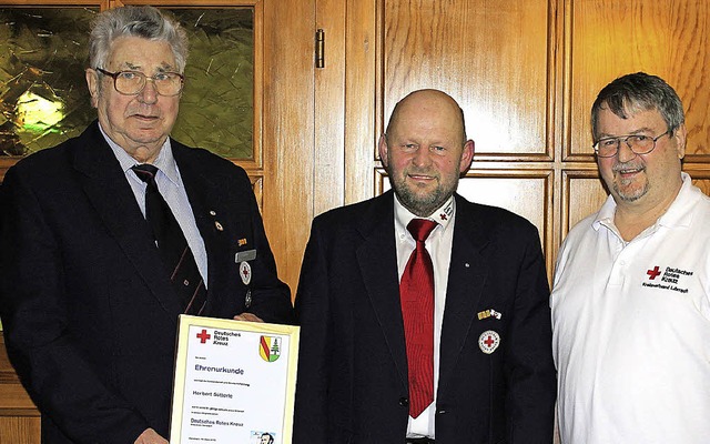 Herbert Stterle wurde fr 50 Dienstja...RK-Vorsitzender in Gersbach,  geehrt.   | Foto: gerd sutter