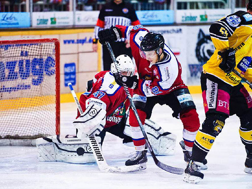 EHC Freiburg schmeit Bayreuth raus: Wlfe mit dem nchsten 