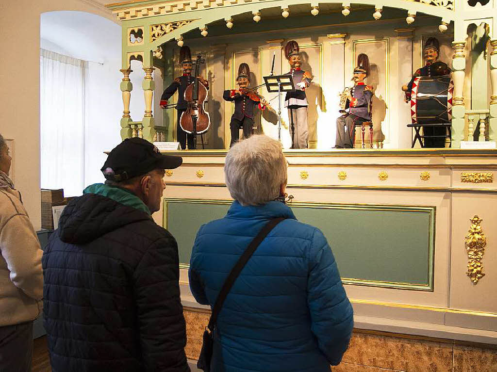 Das Interesse war gro. Musik durchzog die Rume des Museums, als Orgeln und Orchestrions spielten. Fhrungen vermittelten Informationen zur Stadt- und ihrer Wirtschaftsgeschichte. Danach setzten sich viele noch ins Museumscaf.