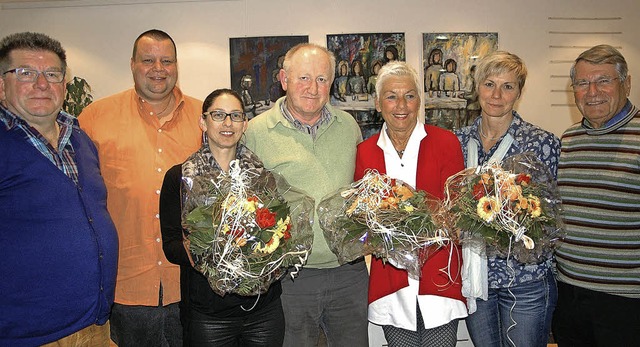 Der Vorstand mit Geehrten (von links):...r, Claudia Pannach und Wofgang Mayer.   | Foto: zvg