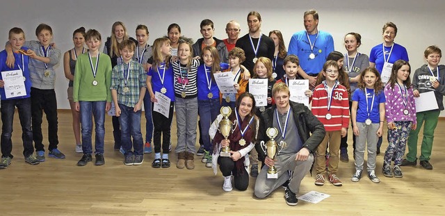 Die Sieger der Vereinsmeisterschaften im Schwimmen   | Foto: ZVG