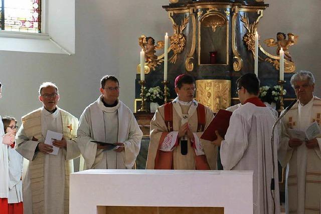 Erzbischof weiht in Oberrimsingen neuen Altar