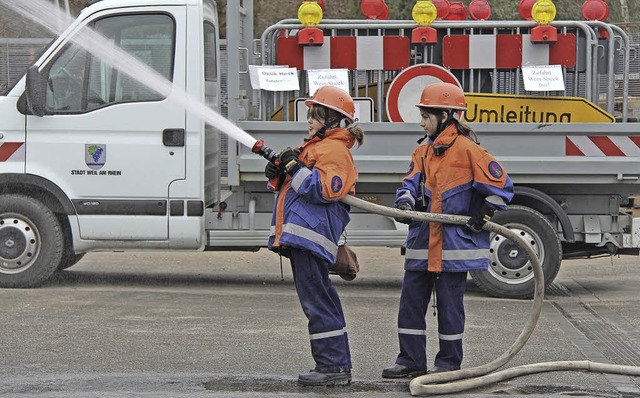 &#8222;Wasser marsch&#8220; beim Berufsfeuerwehrtag der Jugendwehr    | Foto: Utke