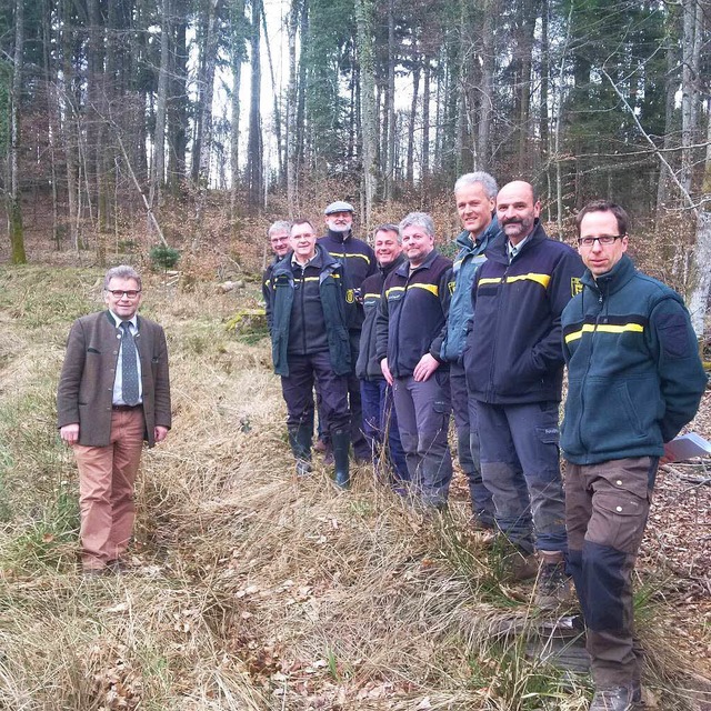 Die Teilnehmer der Waldbegehung  | Foto: ZVG