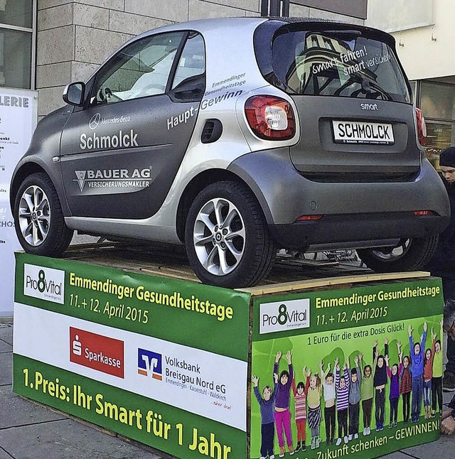 Hauptpreis: Ein Jahr Smart fahren.  | Foto: Gerda Oswald