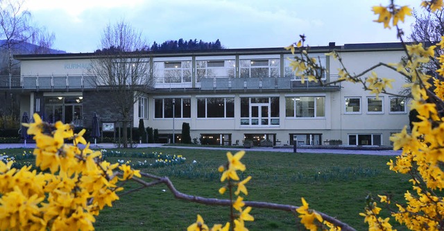 Teure Baustelle: das Kurhaus in Kirchzarten   | Foto: Markus Donner