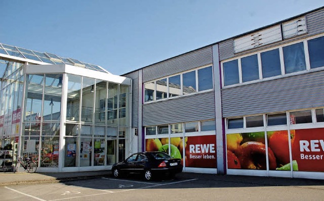 Der Rewe-Markt in Bad Sckingen wird grer.   | Foto: Hildegard Siebold