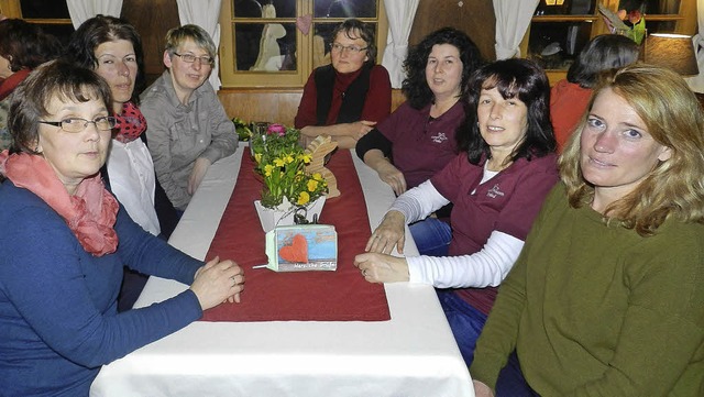 Der  Vorstand der Frhnder Landfrauen ...utta Schmidt und Tanja Steinebrunner.   | Foto: Wiezel