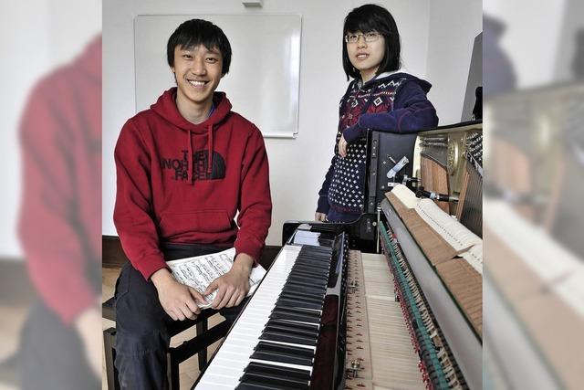 Die UWC-Schler Yichao Cheng und Sheung Lee fhlen sich als Chinesen einer neuen Generation