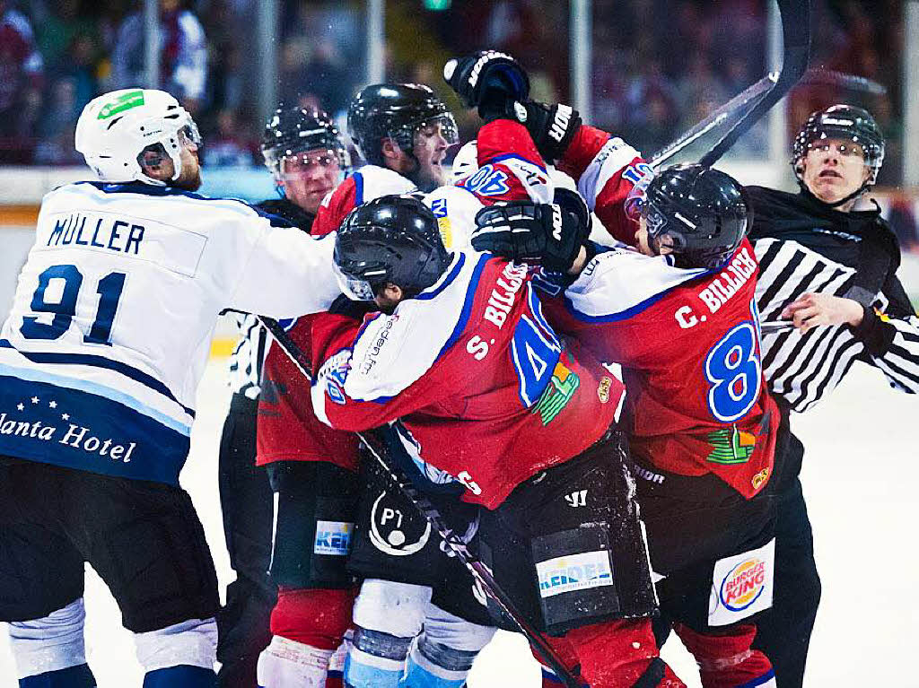 EHC Freiburg – Icefighters Leipzig 8:3 EHC Freiburg – Icefighters Leipzig 8:3