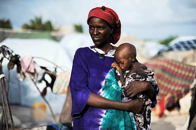Ein masernkrankes Kind in Afrika: Alle...tausend zustzliche Flle zu erwarten.  | Foto: AFP